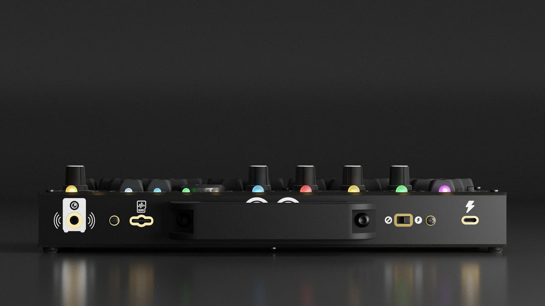 CHOMPI Midnight Edition Device Render (on dark background) - Rear Panel (Main Output, Storage, Handle, Power)