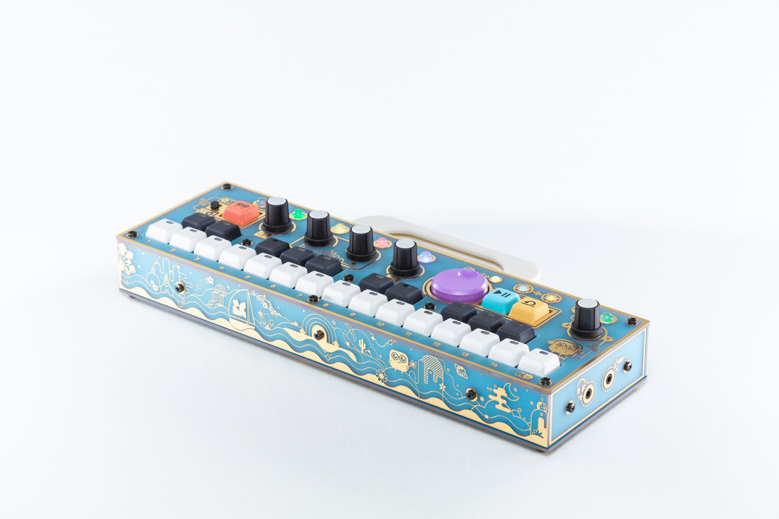 Right angled view of Treasure Island CHOMPI: lagoon blue panels with Chase Bliss x CHOMPI graphics
