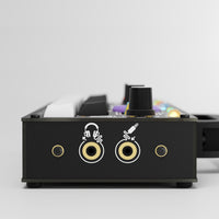 CHOMPI Device Render - Classic Black - Right Panel (Audio Jacks)