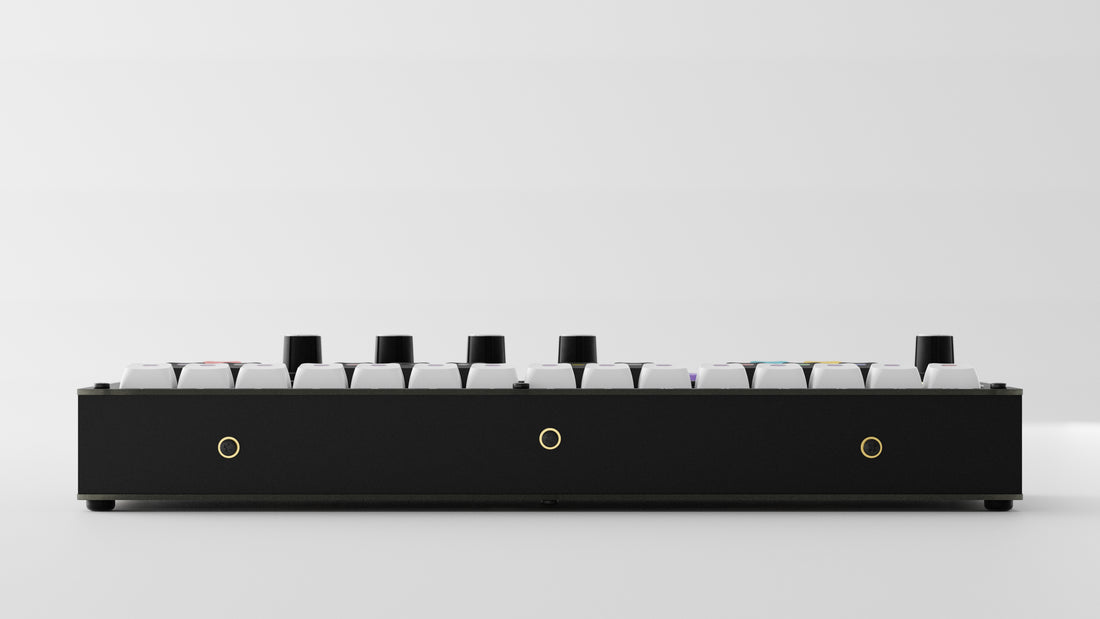 CHOMPI Device Render - Classic Black - Front Panel Reverse (simple)